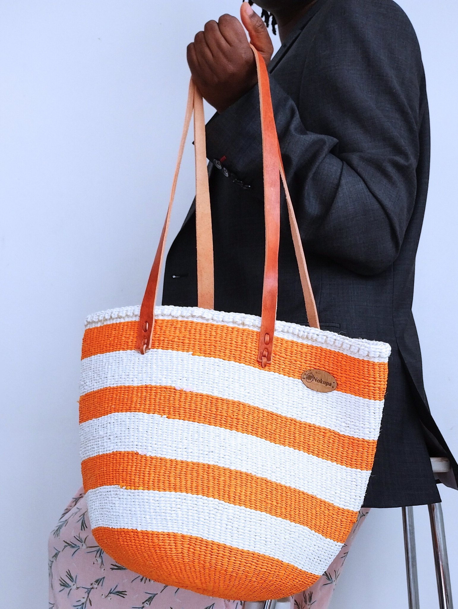 kiondo orange and white