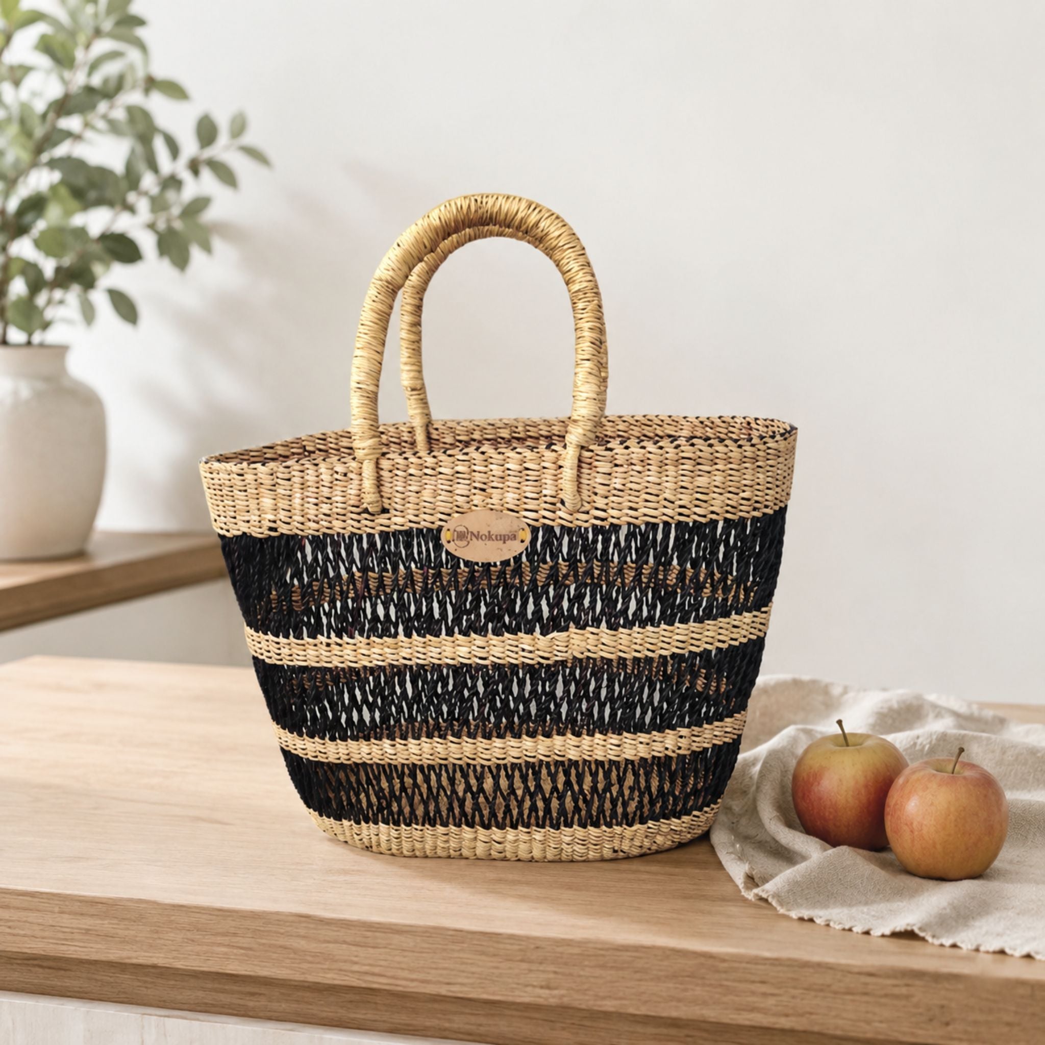 Small natural boho open weave basket Nordic everyday carry market basket — Nokupa
